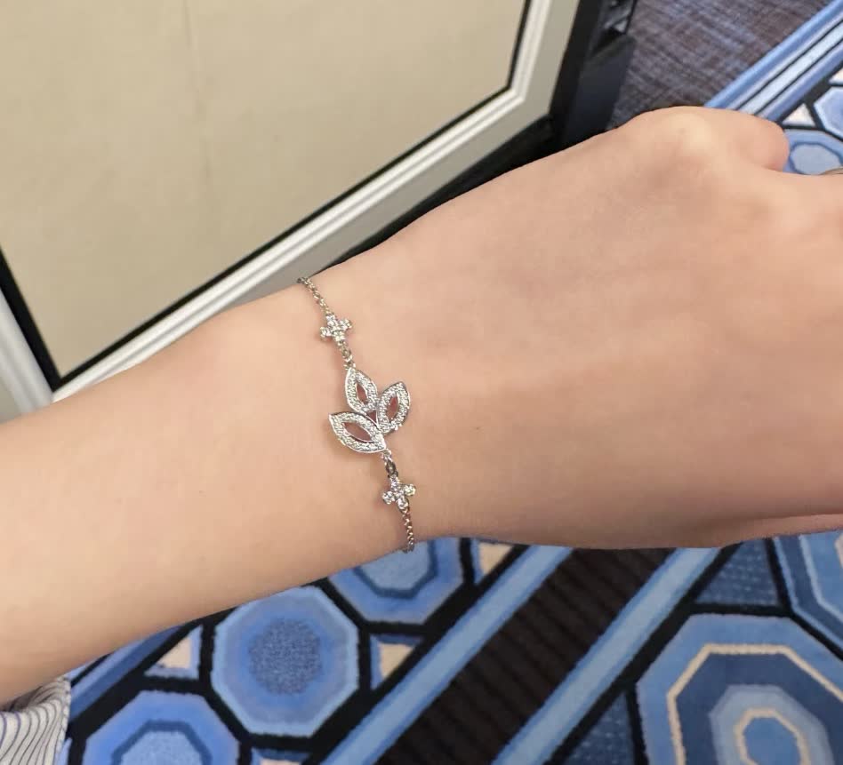 Harry Winston Leaf Diamond Bracelet